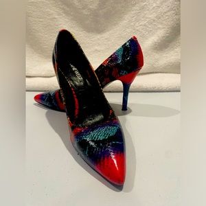 Nine W. multicolor heel snakeskin pattern